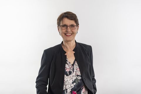 Portrait Dr. Susanne Angerhausen